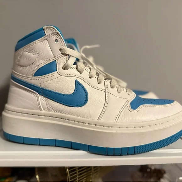 Nike Women's High-Top Sneakers in White and Blue - Picture 5 of 7